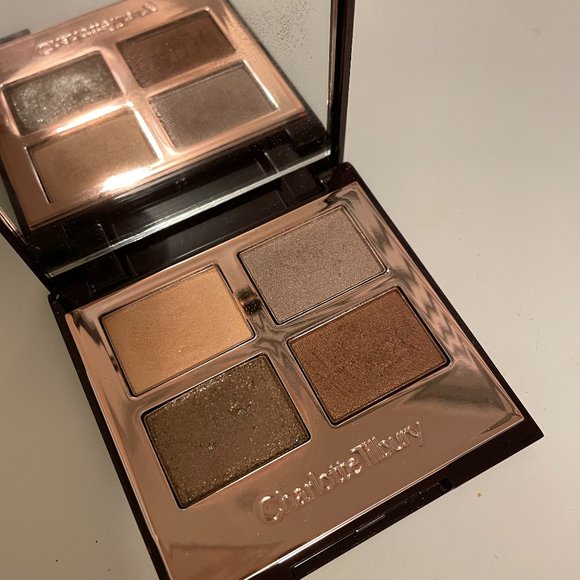Charlotte Tilbury Other - Charlotte Tilbury Eyeshadow Palette The Golden Goddess
